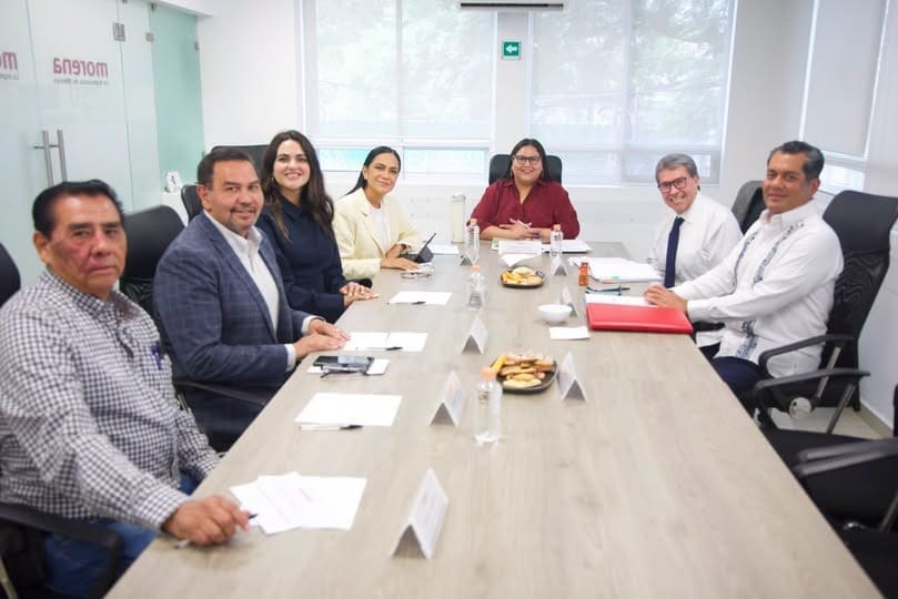 Reúnen a Andrea, Cruz y Martín Chaparro en CDMX ante proceso interno de MORENA